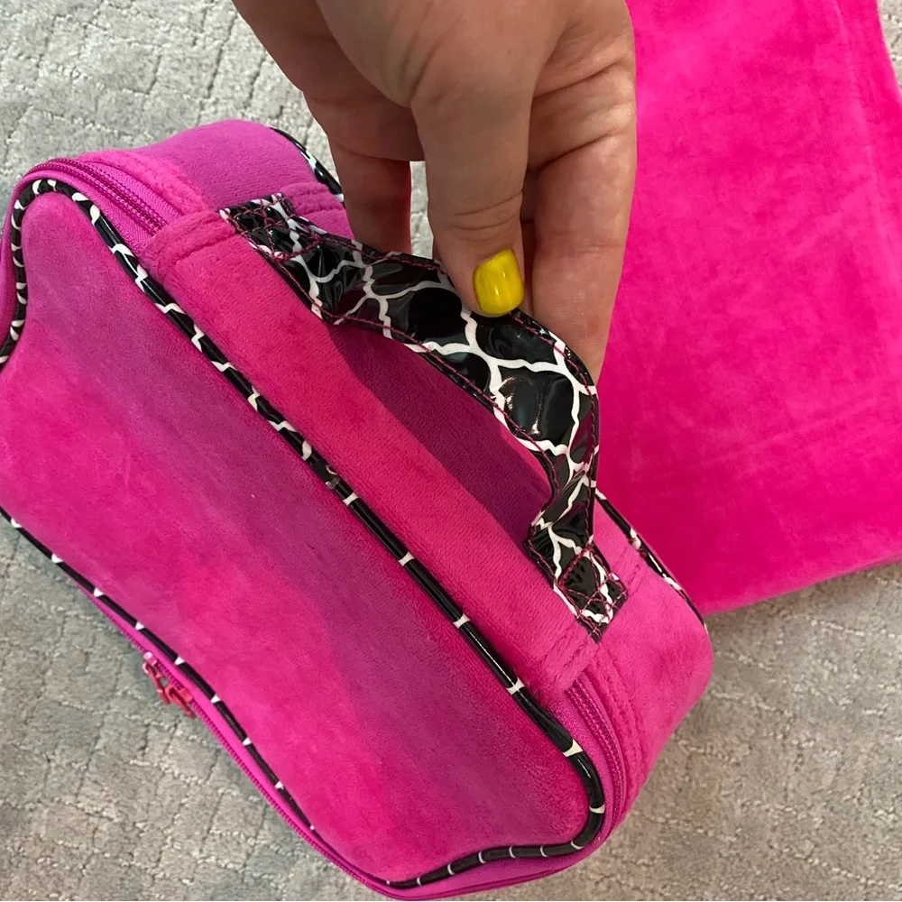 NEW Hot Pink, Black & White Velour Travel Laundry / Shoe & Cosmetics Makeup Bags